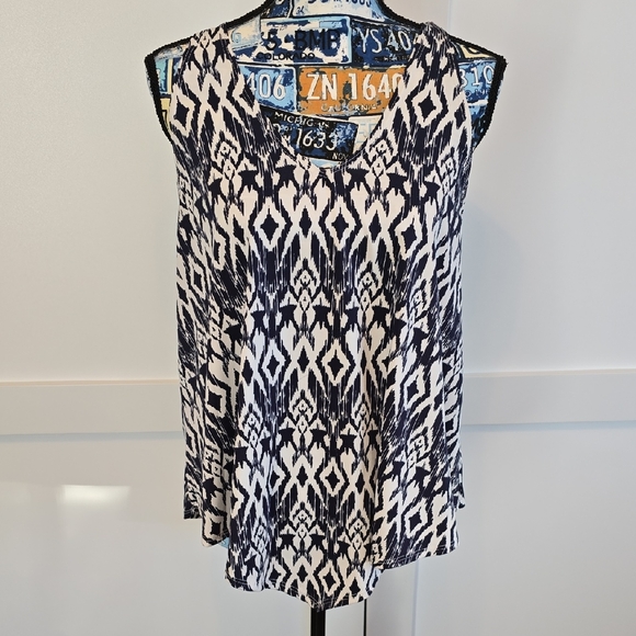 First Love Tops - First Love Monochrome Geometric Tank Top